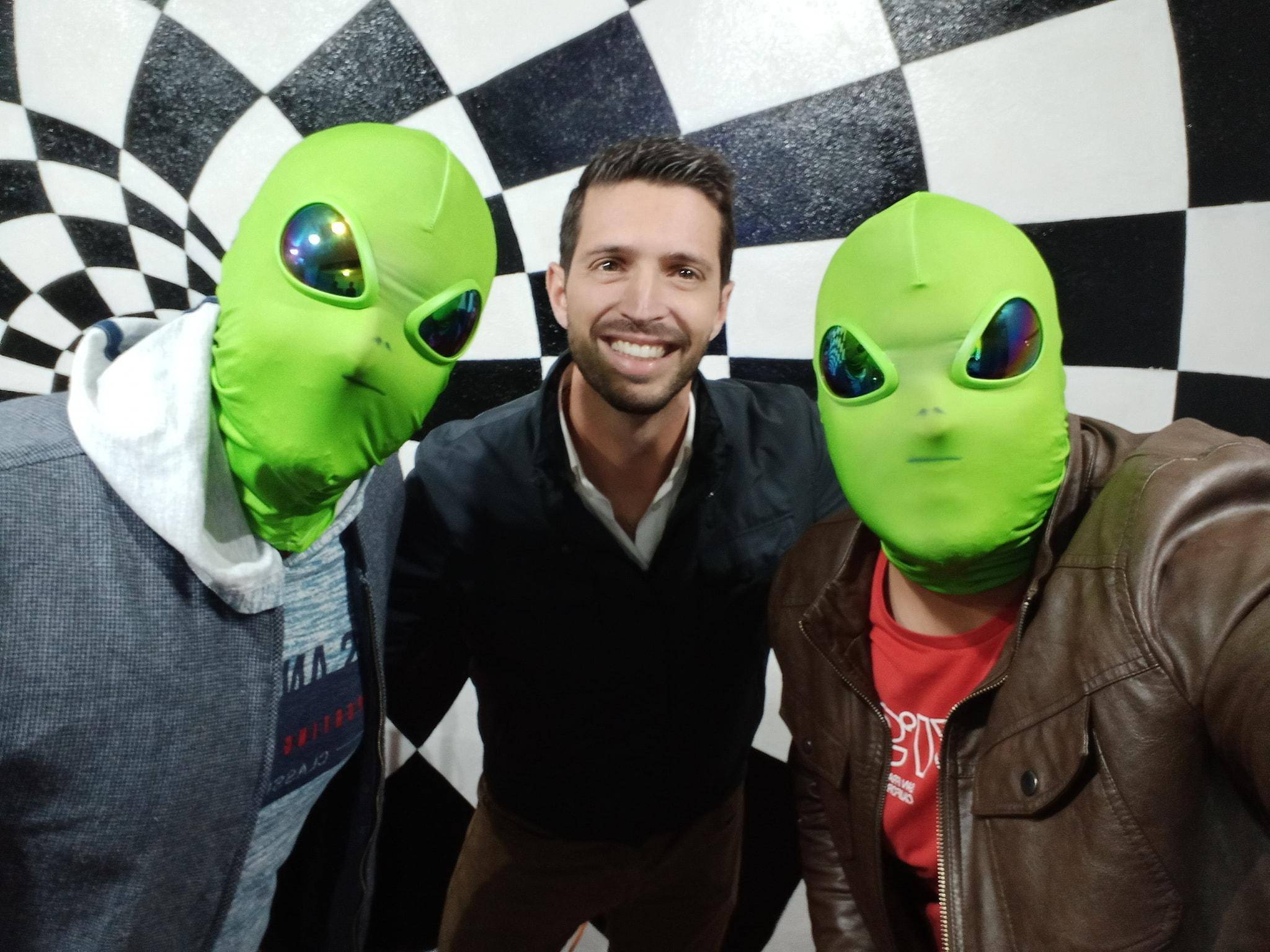 SARCOSMOS ENTREVISTA A #RICARDOGAVIÑO