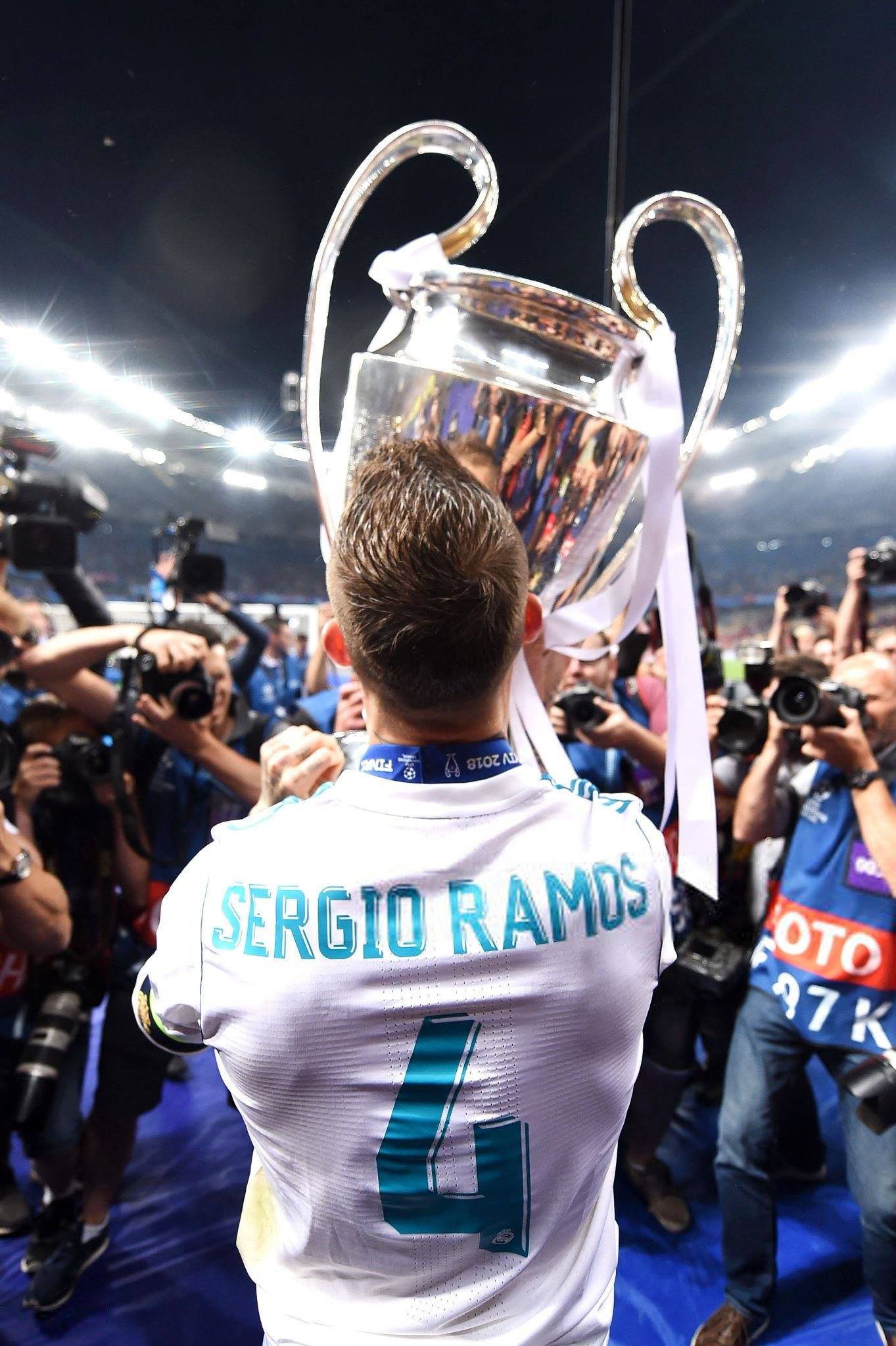 Sergio Ramos anuncia mañana que se va del Real Madrid.
