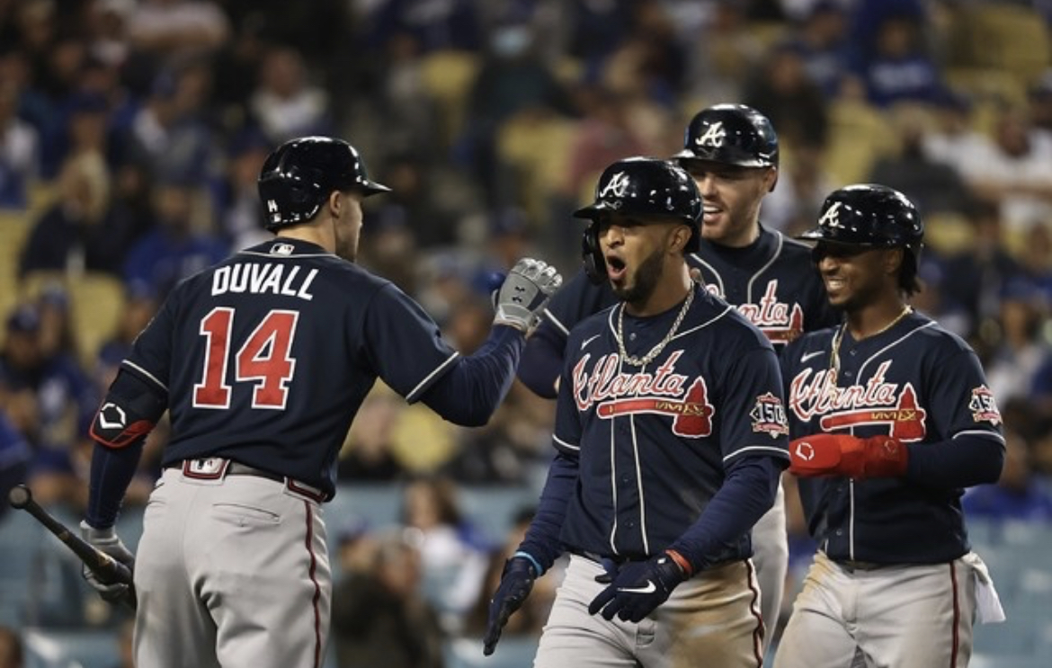 Bravos aplasta a Dodgers y se acerca a Serie Mundial