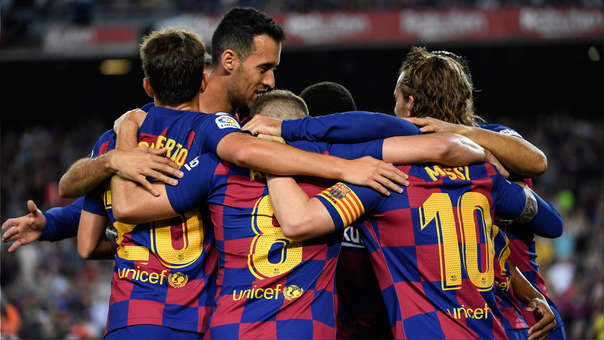 Barcelona destroza al Villarreal en diez minutos