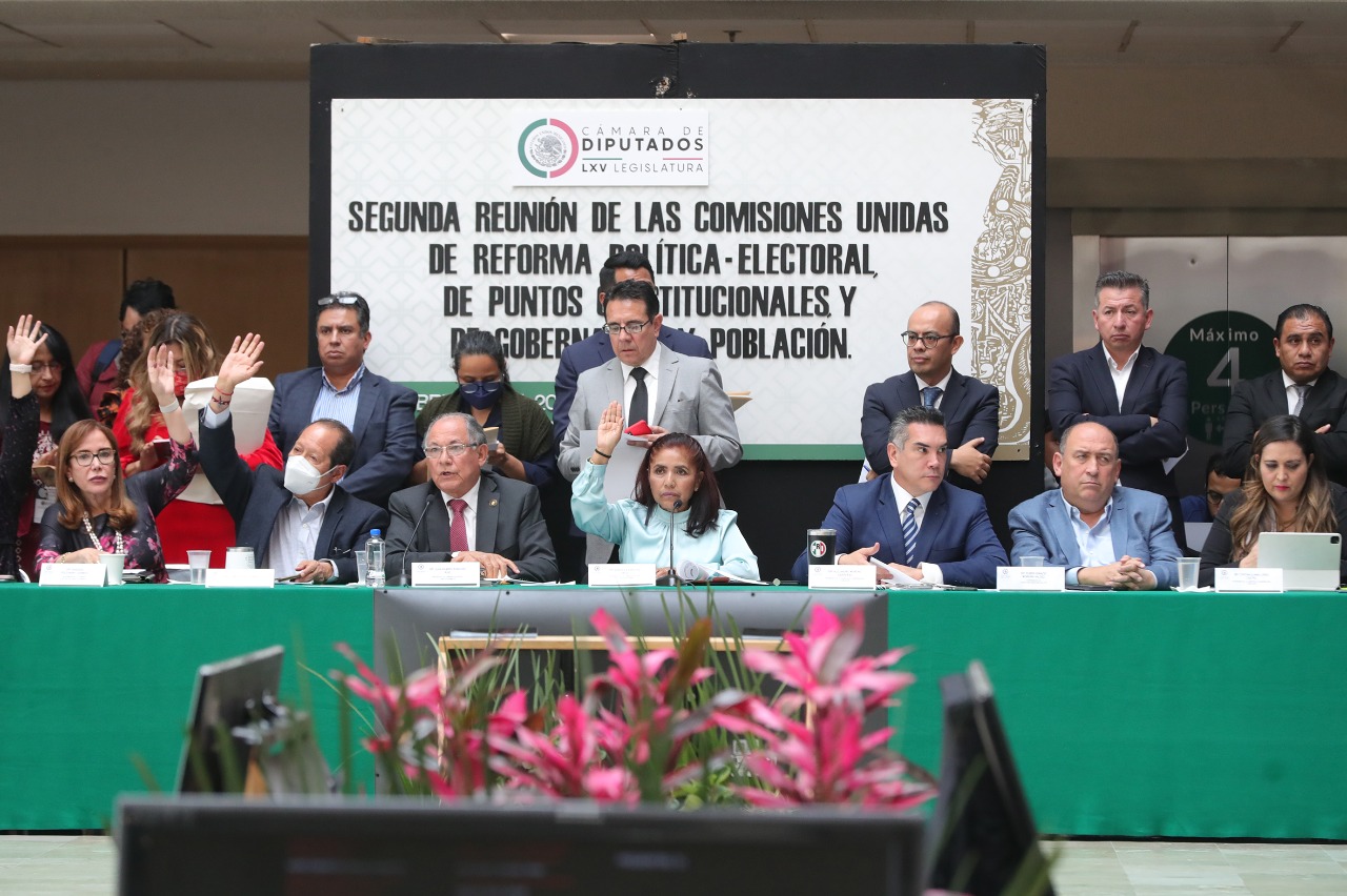 Comisiones unidas aprueban por mayoría, dictamen que reforma la Constitución en materia política-electoral