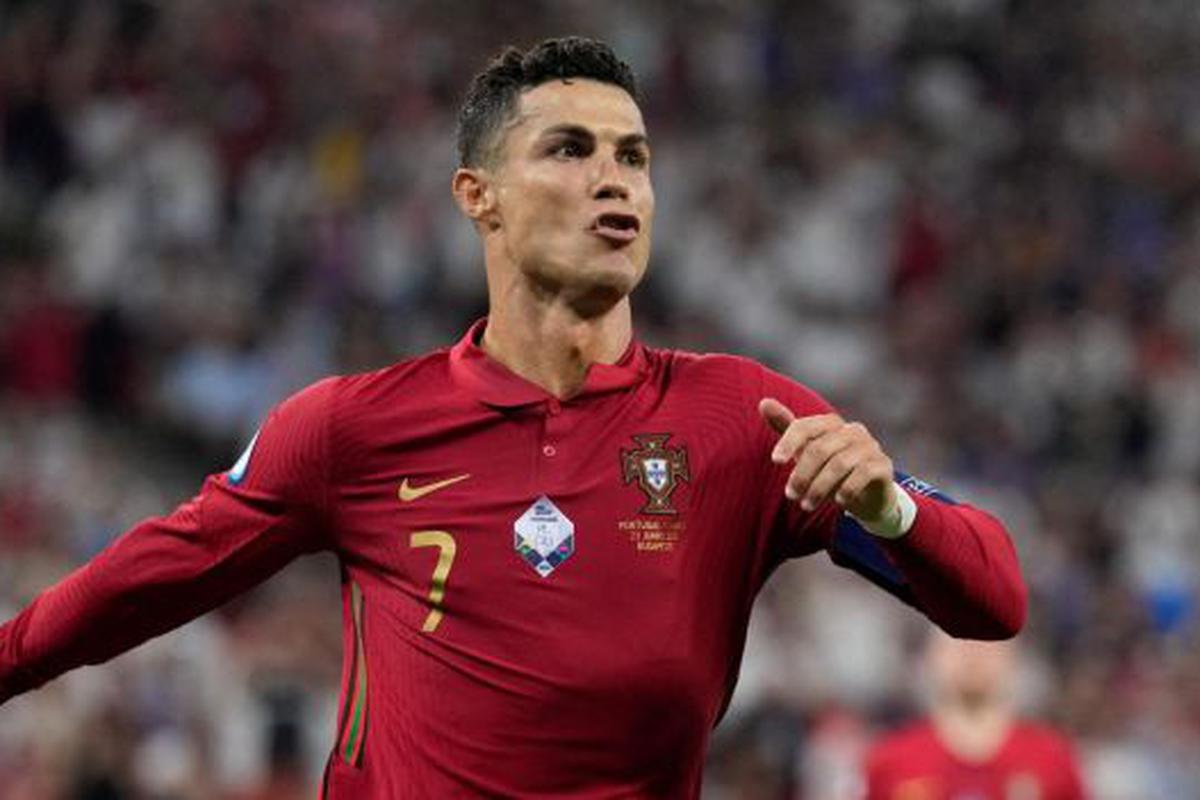Cristiano Ronaldo irá a Qatar junto a otros 25 seleccionados