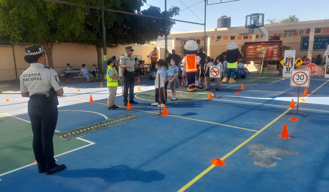 En Sonora, Guardia Nacional organiza jornadas de cultura vial en escuelas de educación básica