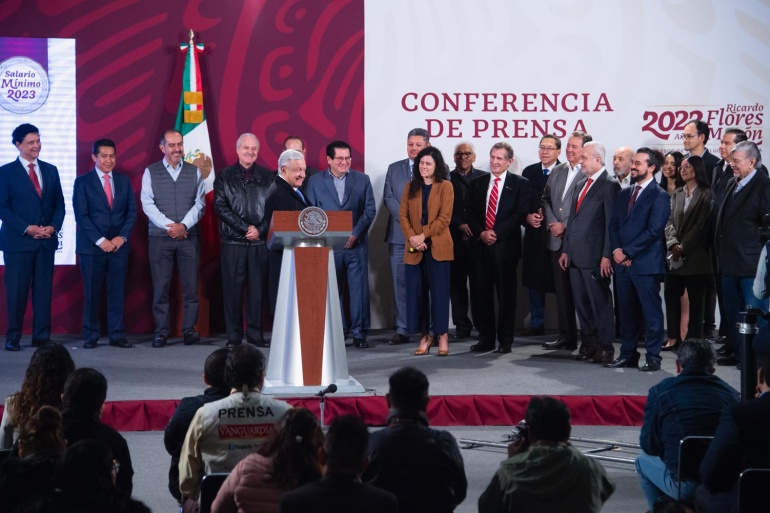 Salario mínimo aumentará 20 por ciento en 2023; incremento es resultado del consenso entre gobierno, empresas y sector obrero