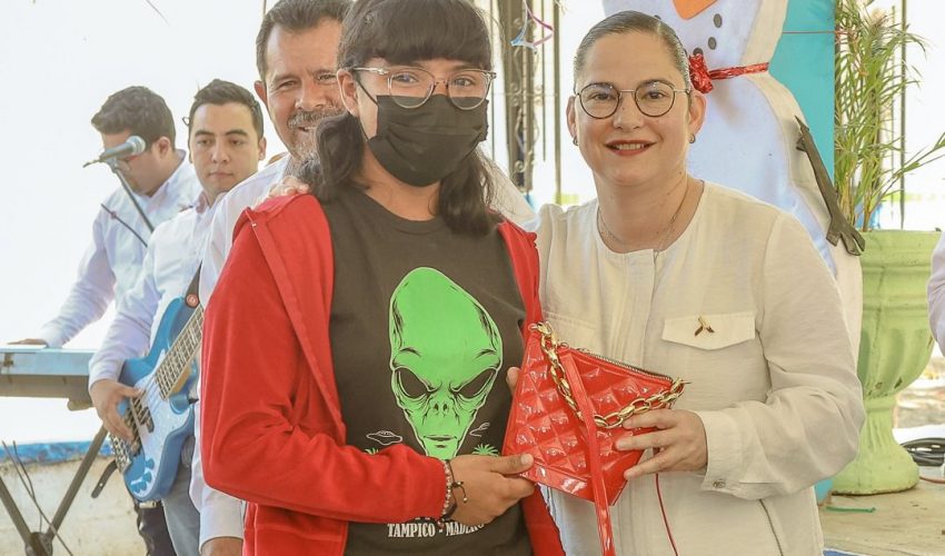 SET realizó posadas en albergues escolares de la zona rural en Tamaulipas
