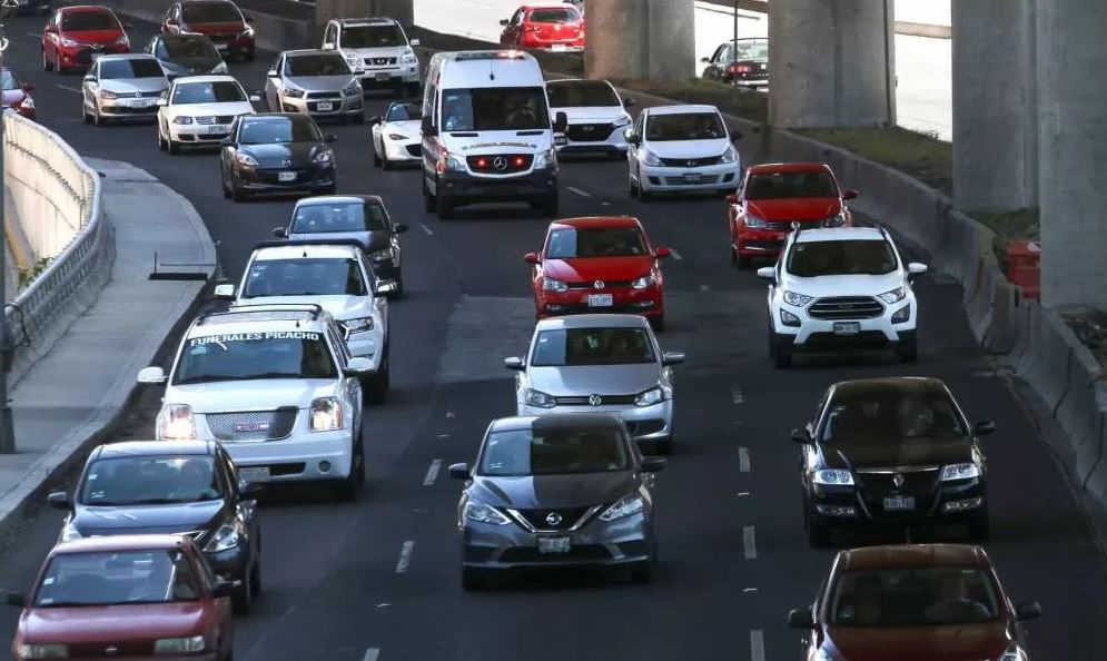 Gobierno de AMLO continuará con regularización de autos ‘chocolate’ en 2023