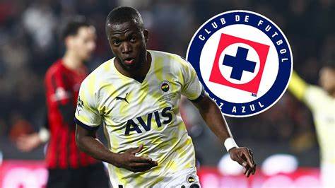 Se aleja de ‘La Máquina’: Enner Valencia le daría la espalda a Cruz Azul