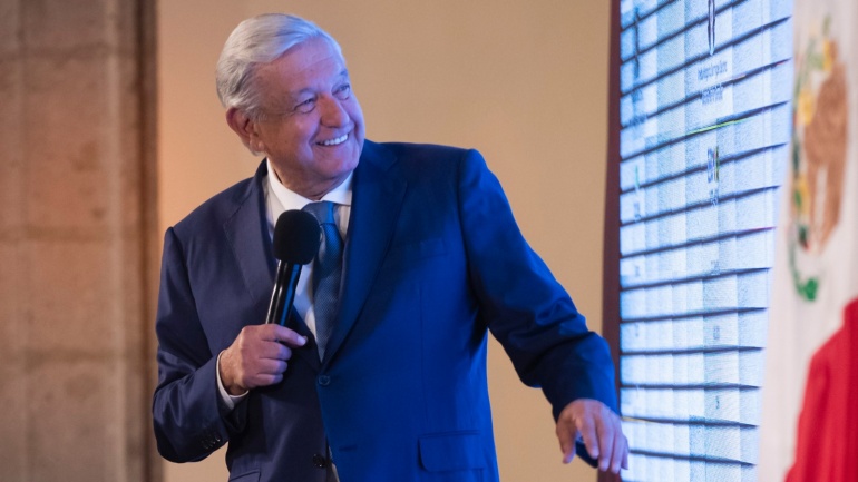 Presidente celebra 90 años de Banobras; institución contribuye a obras estratégicas de la Cuarta Transformación