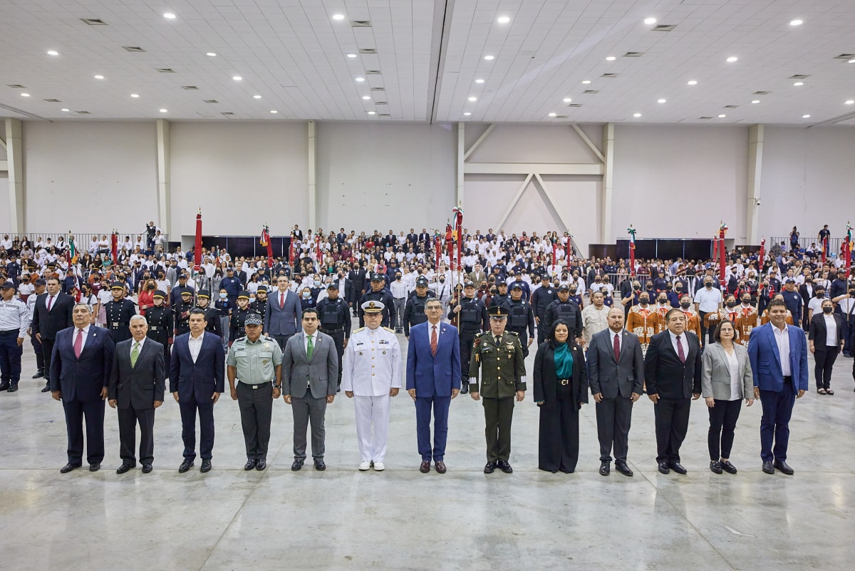 Encabeza Américo Villarreal conmemoración del Día de la Bandera