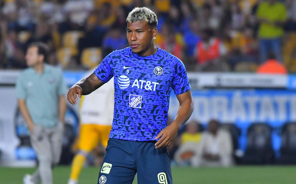 El América declara gravedad de lesión de Roger Martínez en Fecha FIFA