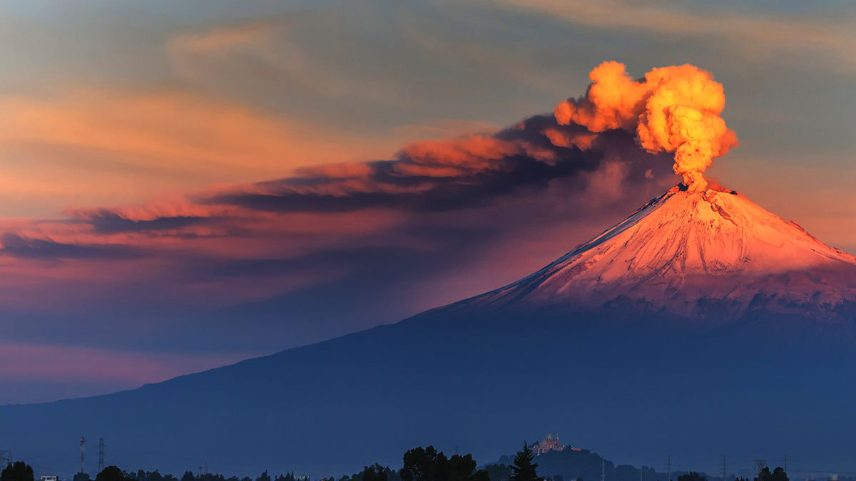 Impresionante explosión del Popocatépetl