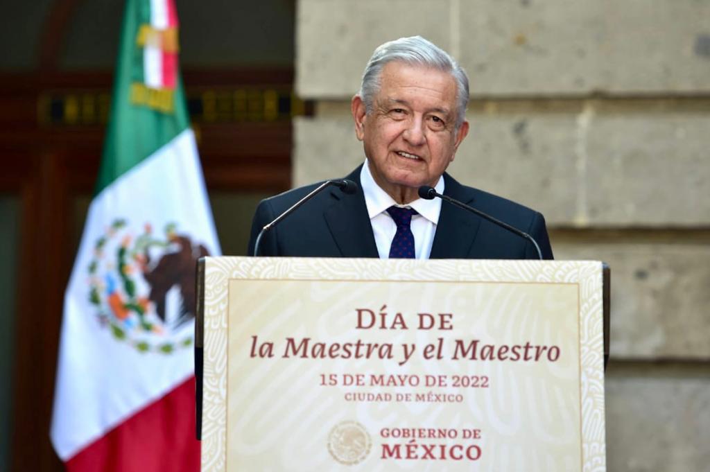 Gobierno de México mantiene diálogo con maestros y atiende demandas, asegura presidente