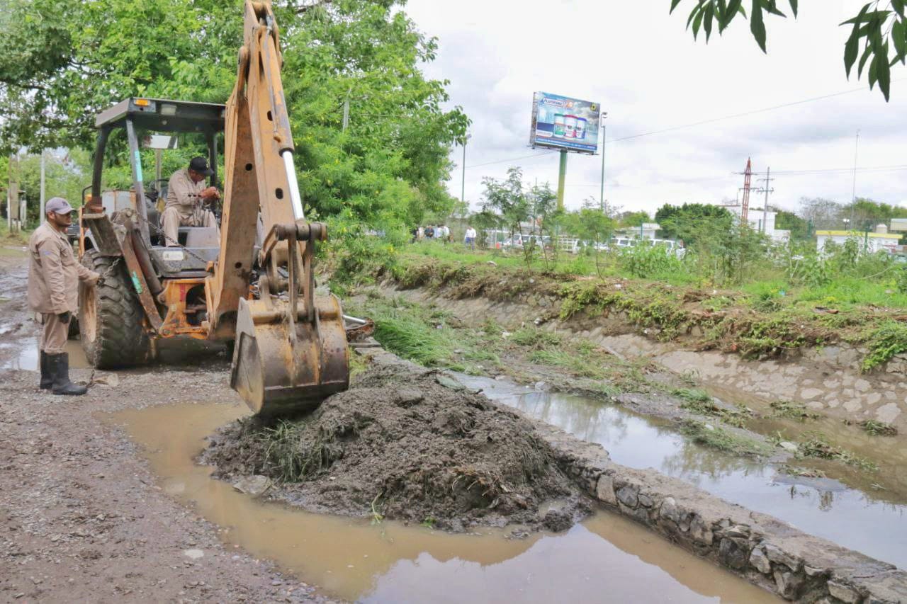 Intensifica municipio limpieza de drenes pluviales en Victoria