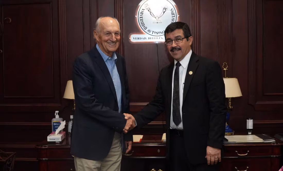 Rector de la UAT presenta a Héctor Eugui como DT de Correcaminos de Liga de Expansión Mx