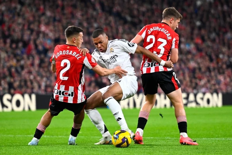 Real Madrid pierde en Bilbao y sigue a 4 puntos del Barcelona