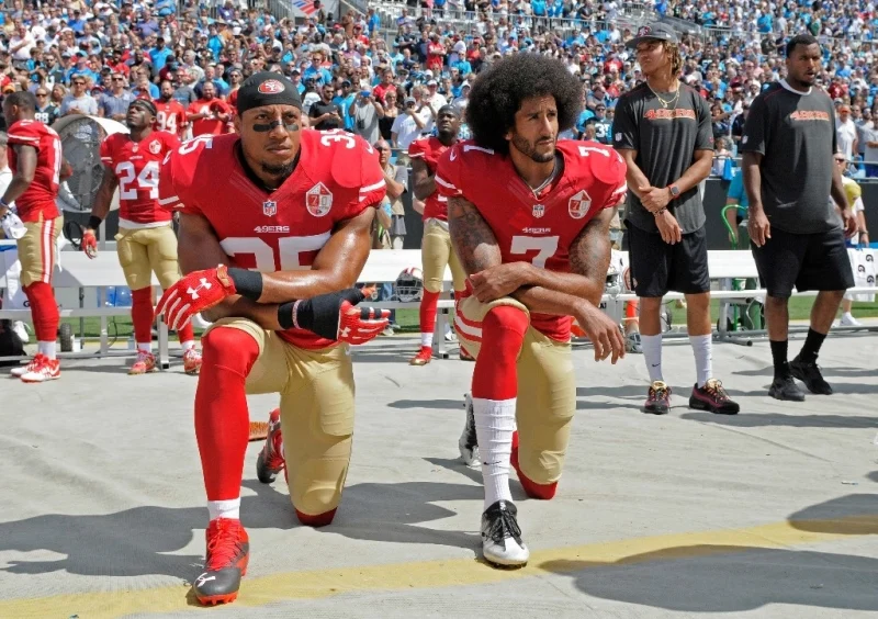 De Kaepernick a Bosa, la doble vara con la que sanciona la NFL
