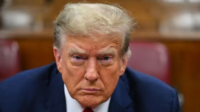 Donald Trump culpa a ex presidentes demócratas por accidente aéreo