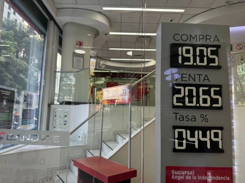 Peso extiende ganancias tras comentarios de Trump sobre México