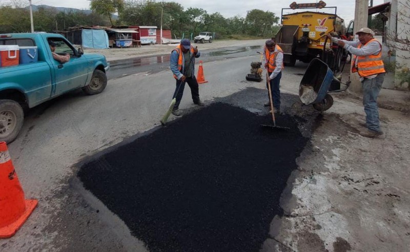 Lleva Municipio de Ciudad Victoria programa de bacheo a más de 130 colonias.