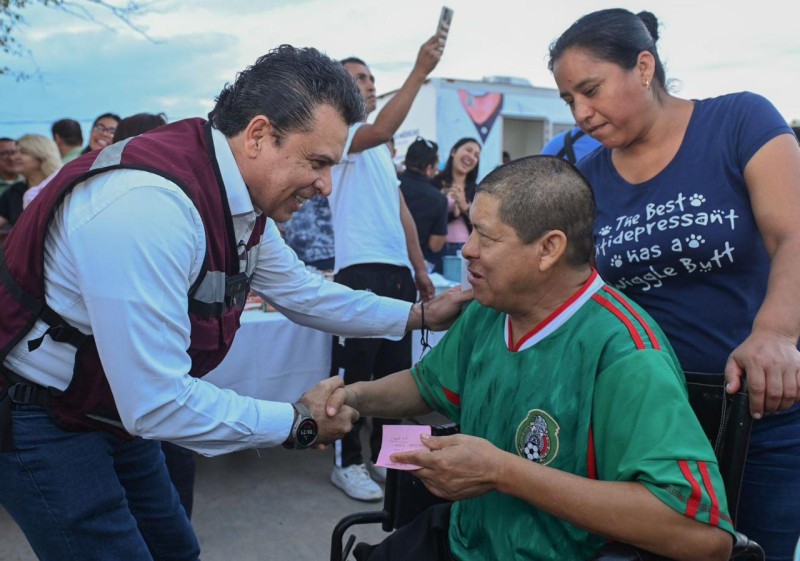 Lleva Lalo Gattás gobierno municipal al ejido Guadalupe Victoria.