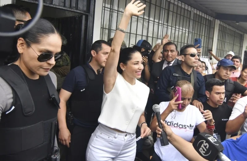 Candidata ecuatoriana agradece saludo de Sheinbaum y augura retomar nexos con México
