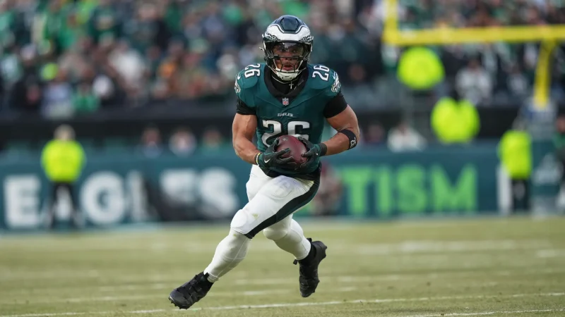 Barkley, corredor mejor pagado con contrato de 41.2 mdd con Eagles