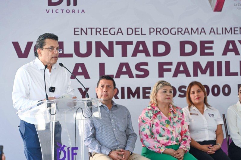 Con la voluntad de ayudar, Lalo y Lucy entregan apoyos alimentarios a familias de Ciudad Victoria