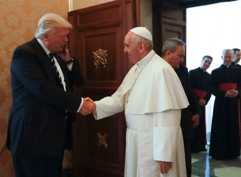 «Descansa en paz, papa Francisco»: Trump; «mensajero de esperanza», resalta la ONU