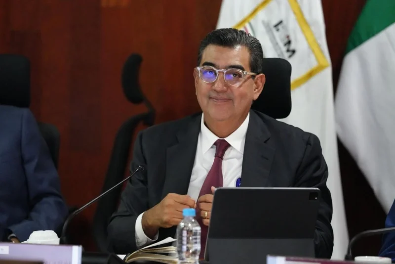 Sergio Salomón toma posesión como nuevo titular del INM