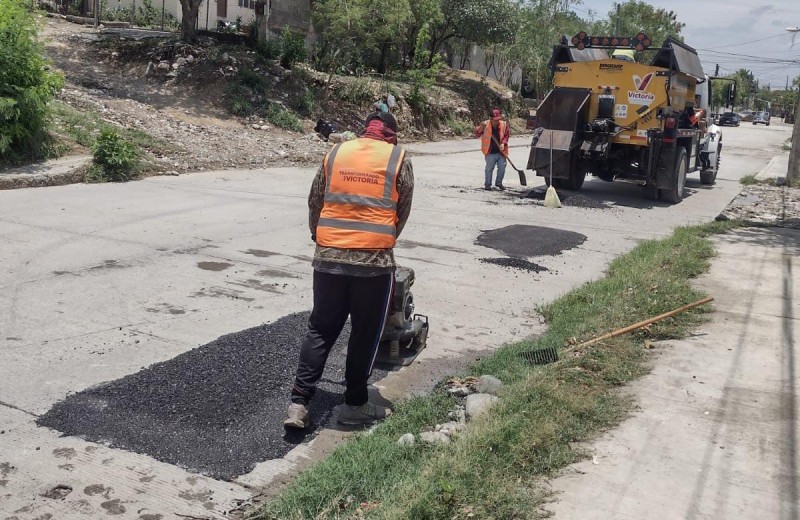Implementa Municipio de Ciudad Victoria plan de azolve y bacheo en calles afectadas por lluvia