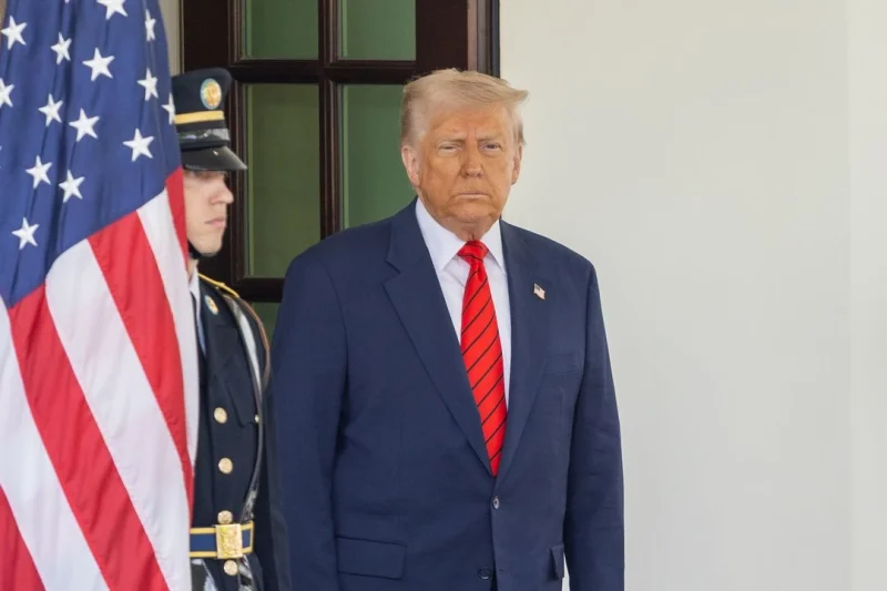 Dicen fuentes que Trump planea llamar golfo de Arabia al golfo Pérsico