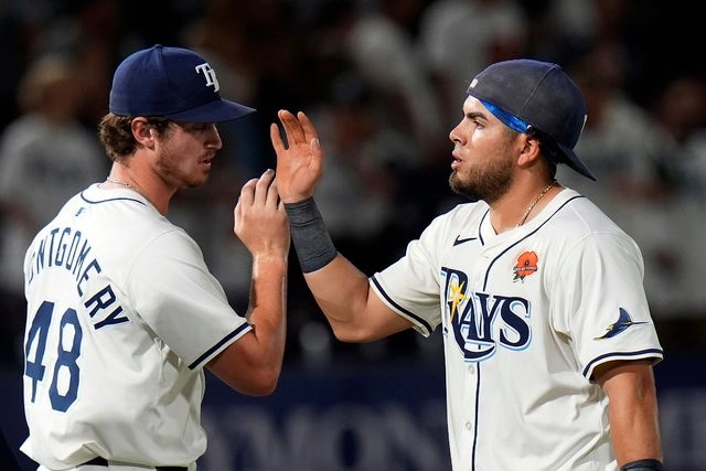 Mexicano Jonathan Aranda conecta jonrón en victoria de Rays de Tampa Bay