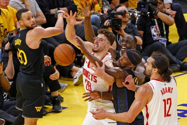 Los Rockets sobreviven; obligan un séptimo juego al vencer a Warriors