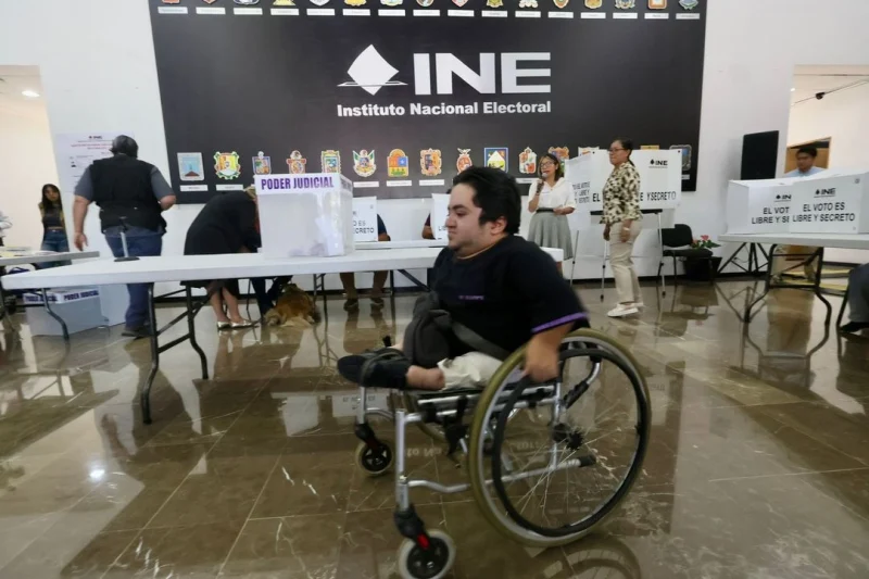 Ofrece INE disculpas a personas con discapacidad por retos en elección judicial