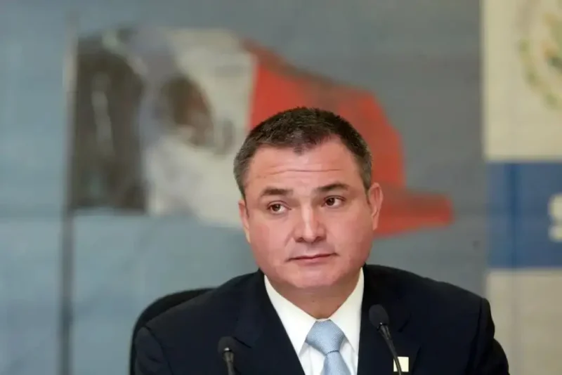 Operó García Luna red de millonario fraude en sexenios de Calderón y Peña