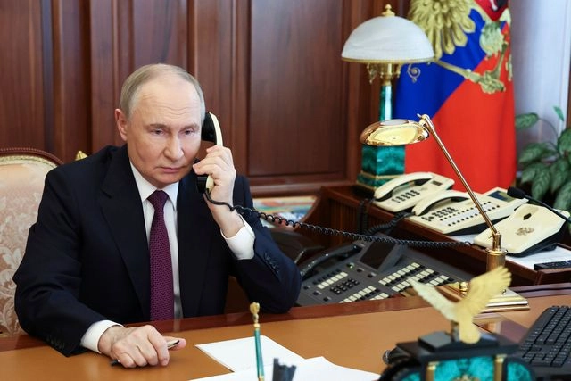 Planea Rusia crear zona de seguridad a lo largo de frontera con Ucrania