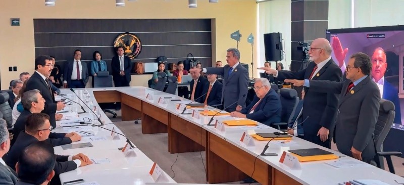 Toman protesta nuevos integrantes del Patronato de la Universidad Autónoma de Tamaulipas
