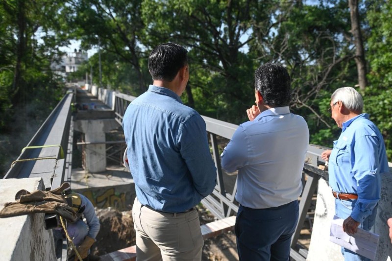 Puente peatonal del 13 Praxedis Balboa será más seguro