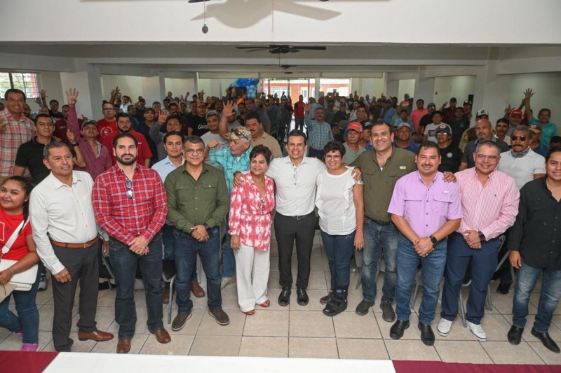 Trabajadores del Municipio son la fuerza de su familia y de Victoria: Lalo Gattás