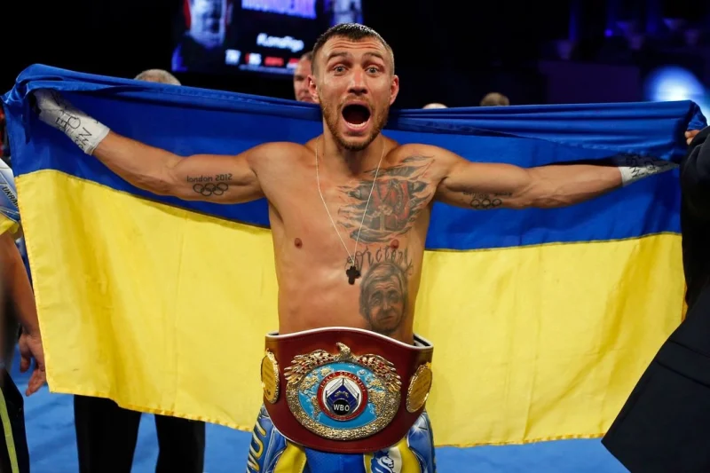 El tricampeón profesional Vasiliy Lomachenko anuncia su retiro del boxeo