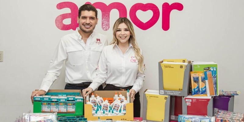 El alcalde Beto Granados se une a la colecta de útiles escolares del DIF Matamoros