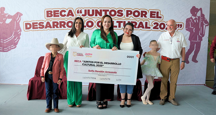 Gobierno municipal de Nuevo Laredo realiza depósito de becas culturales a más de 300 artistas locales