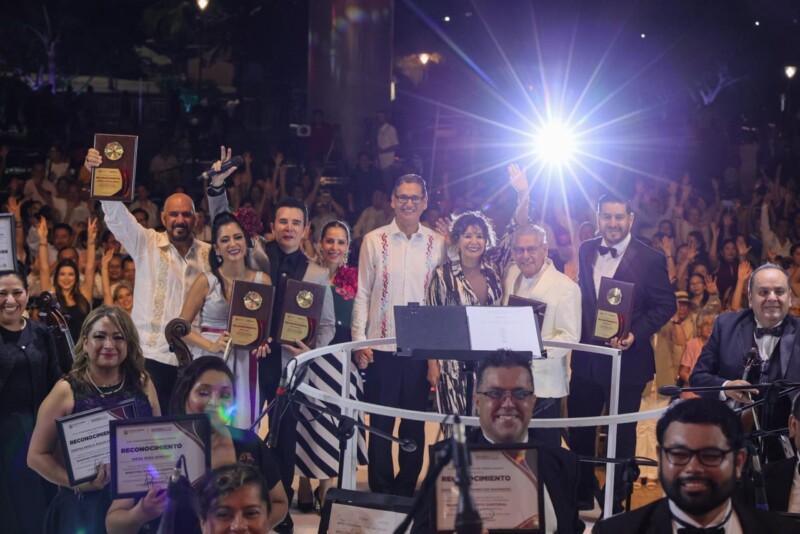 Vibró el Parque Bicentenario con la música en el concierto homenaje al Maestro Roberto Cantoral