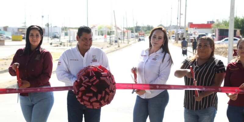 Entrega Carmen Lilia Canturosas dos obras viales en el poniente de la ciudad