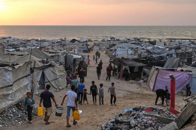 Macron pide coalición internacional para evitar «desastre inminente» en Gaza