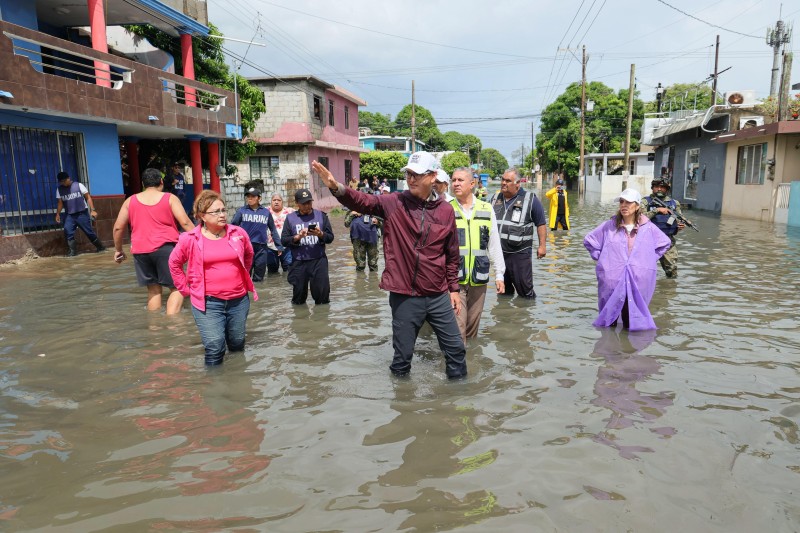 Dunia y Erasmo brindan apoyo a las familias afectadas por inundaciones
