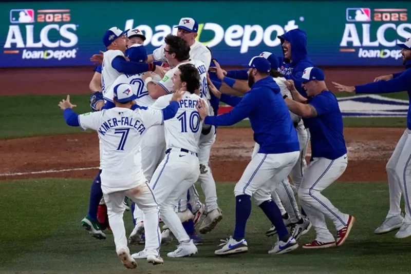 Azulejos de Toronto van a la Serie Mundial después de 32 años de espera