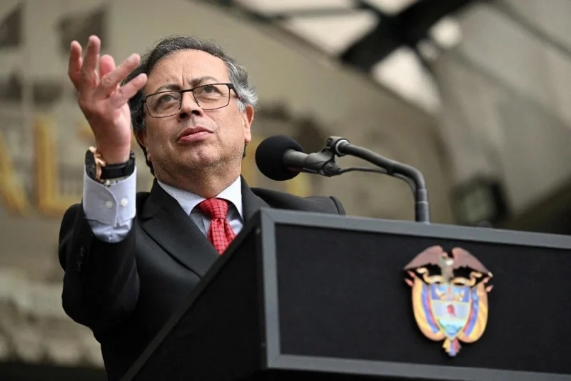 Petro dice tener “indicios” de que cuarta lancha atacada por EU es colombiana