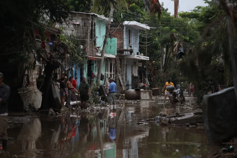 Sube a 47 fallecidos y 259 localidades incomunicadas en 5 estados, los daños por lluvias