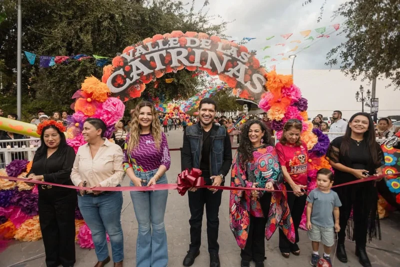 Alcalde Beto Granados inaugura el Valle de las Catrinas en Matamoros